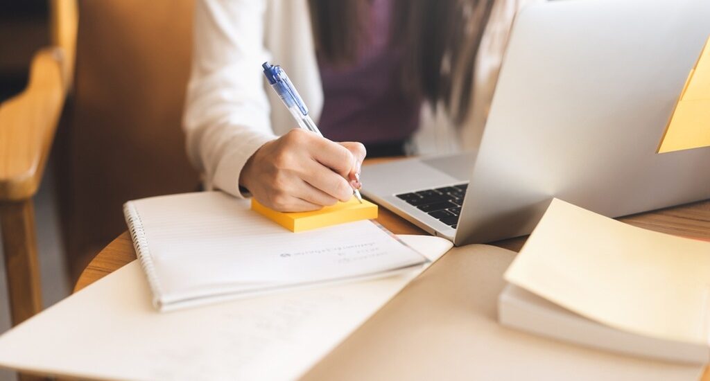 Qual o melhor curso técnico para arrumar emprego rápido