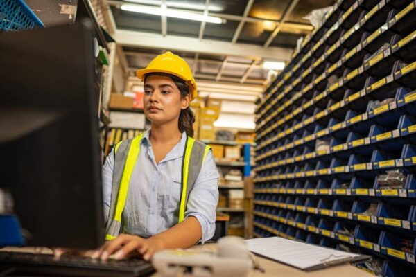 Qual o melhor curso técnico para arrumar emprego rápido?