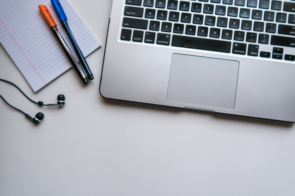 Quais as vantagens de estudar o EJA online?