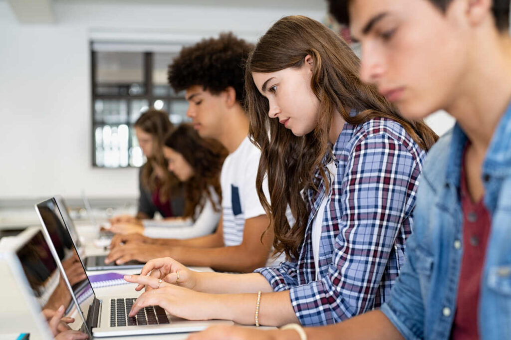alunos em curso