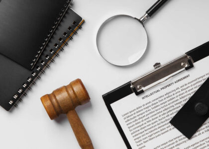 qual a diferenca entre avaliador e perito judicial